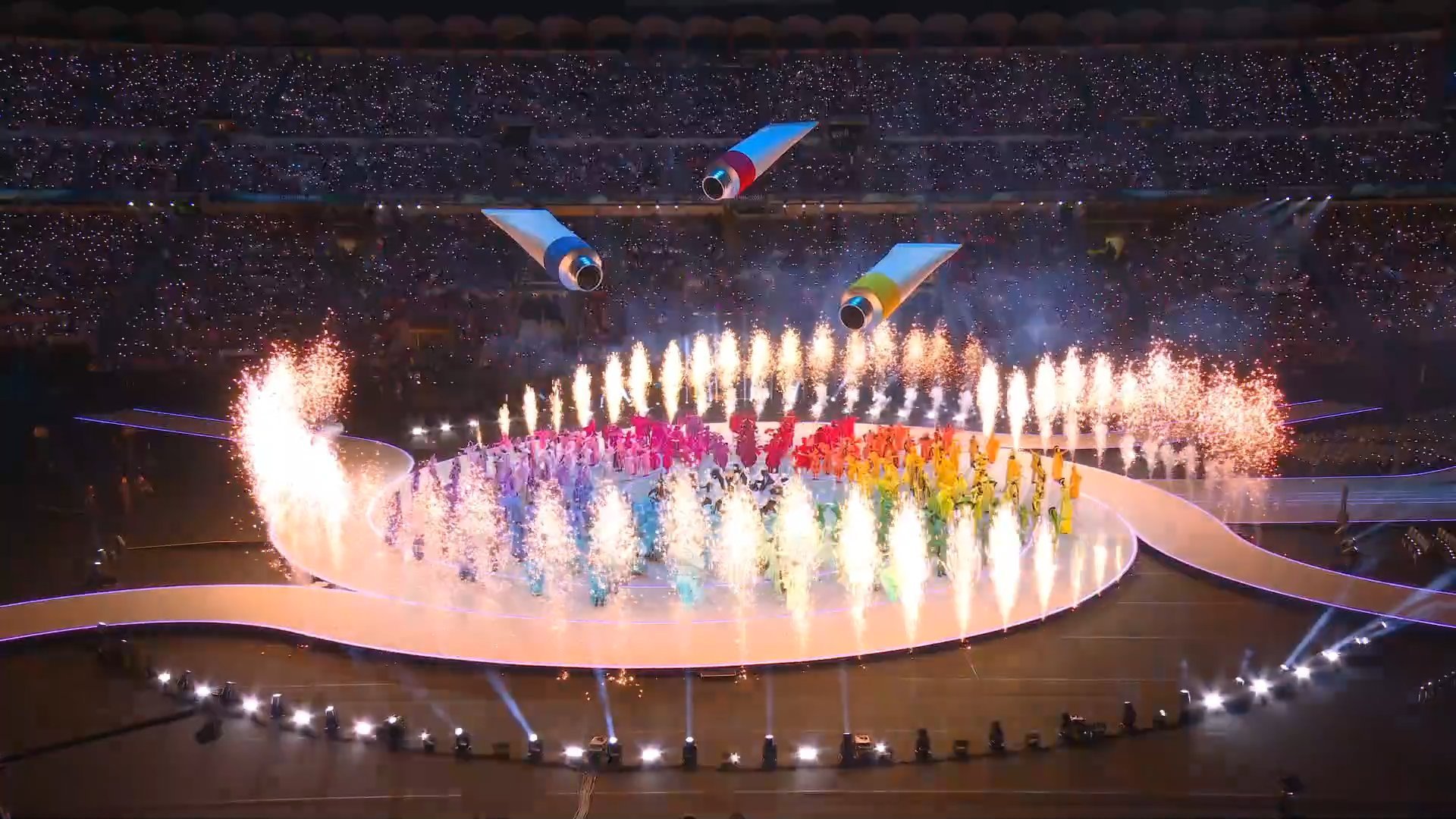 当2026年的冬夜照亮米兰的夜空，这座以“时尚之都”闻名的意大利古城，正以一场冰