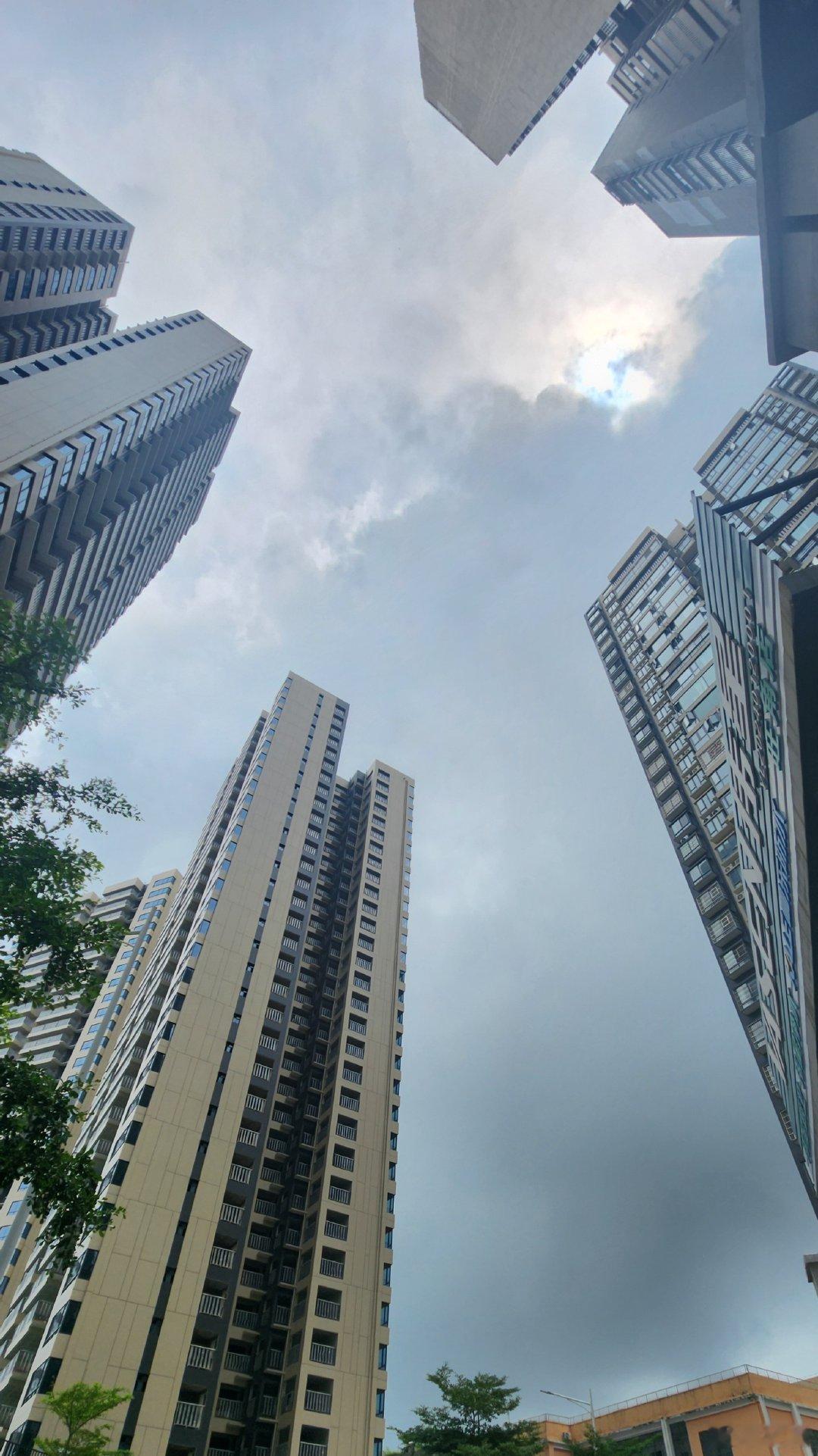 2026 年 9 月 4 日，周五 12:04好像要下雨了，就晴了两三天… ​​