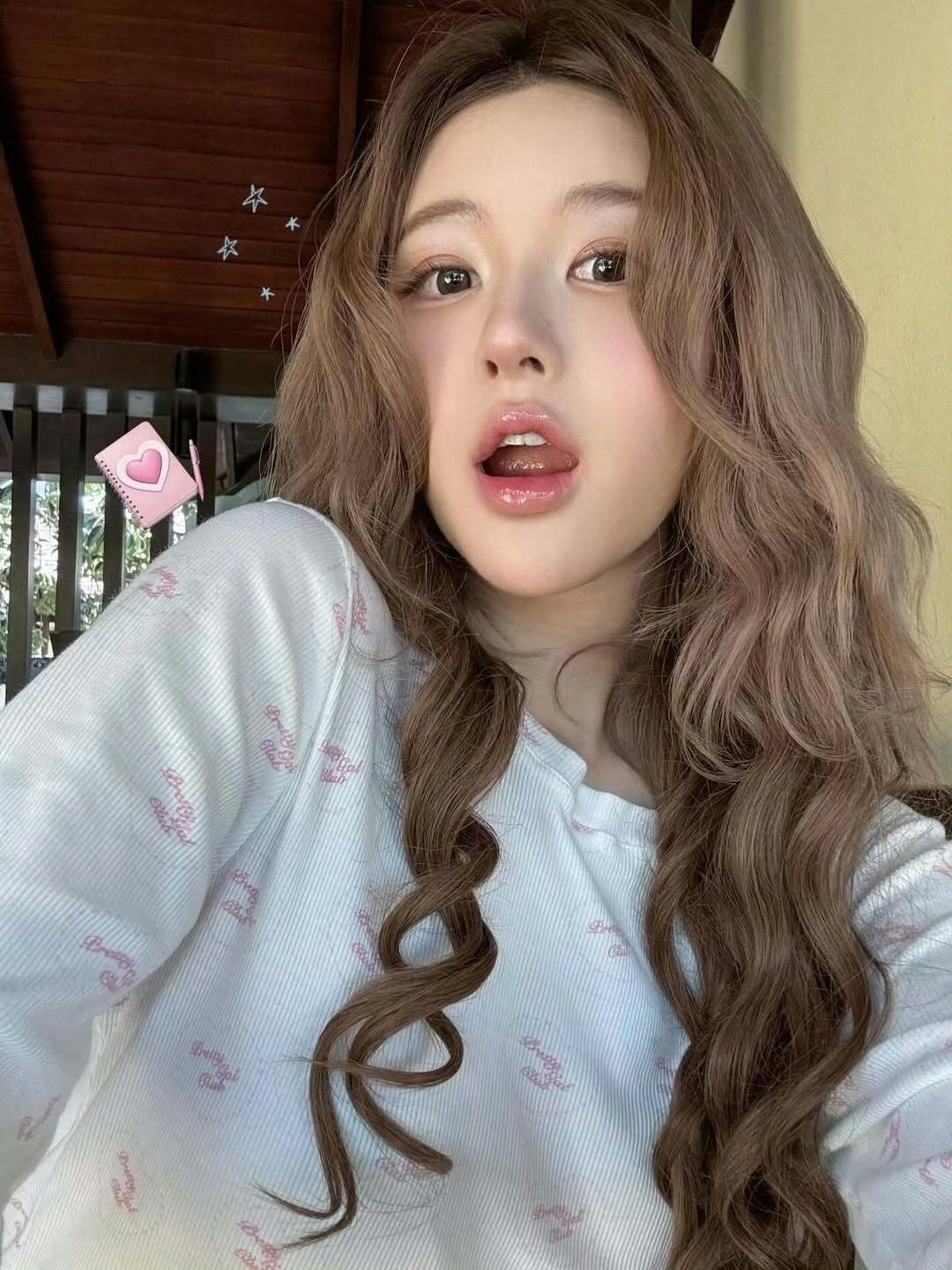 赵露思ins自拍营业❤ 