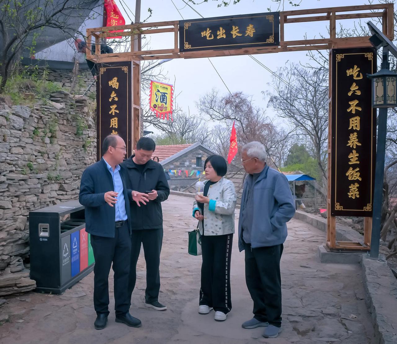 如何选择健康的食物到山东省临沂市平邑县九间棚村，选择“六不用”有机农产品。所谓“