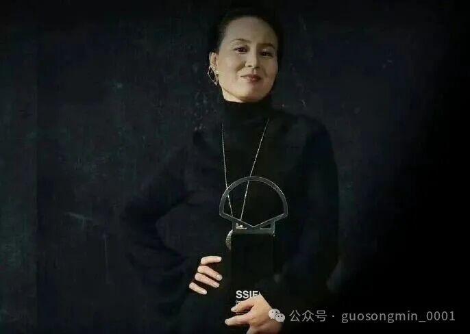 本人出演郭松民电影日记 

赵萧泓获得了西班牙圣塞巴斯蒂安国际电影节（SSIFF