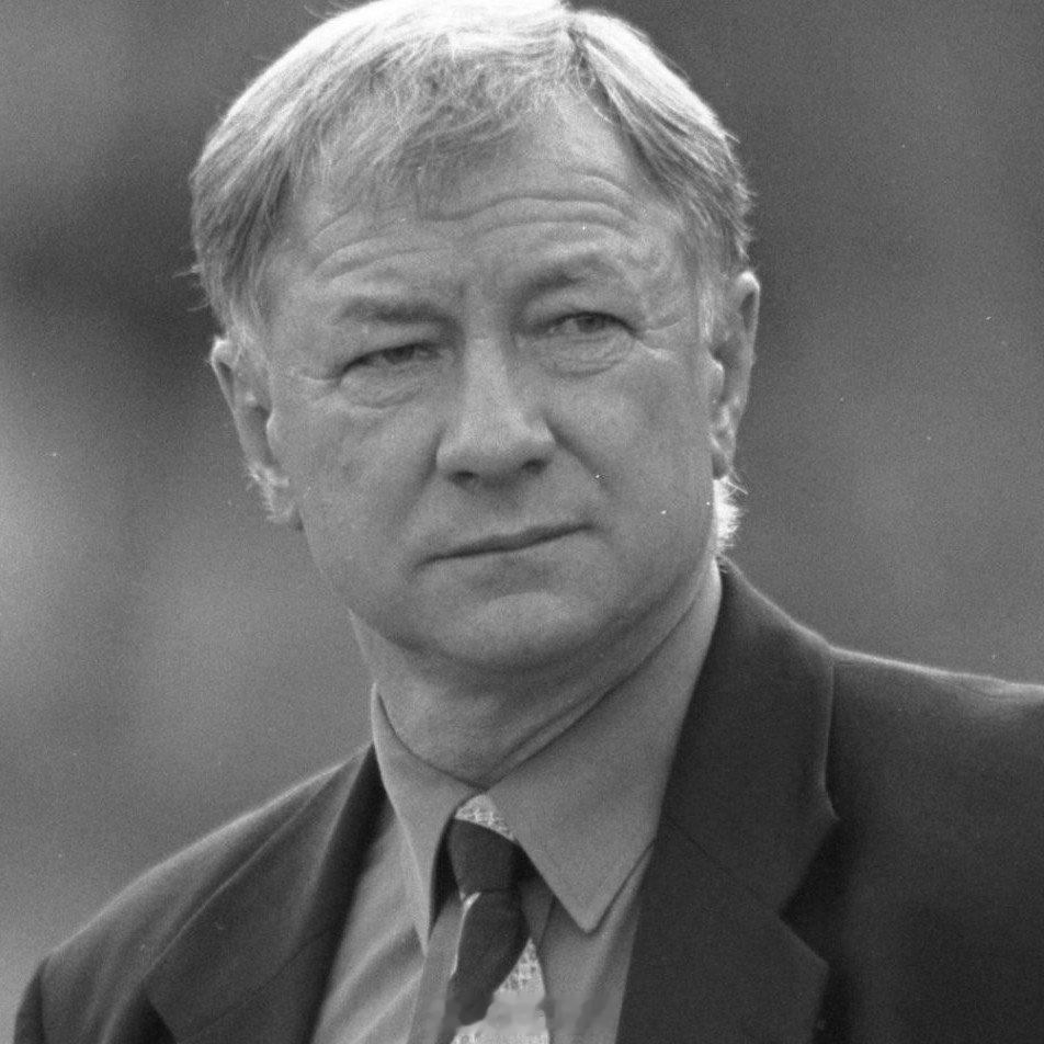 俄罗斯国家通讯社塔斯社消息，前俄罗斯国家队主帅鲍里斯·伊格纳季耶夫去世，享年85