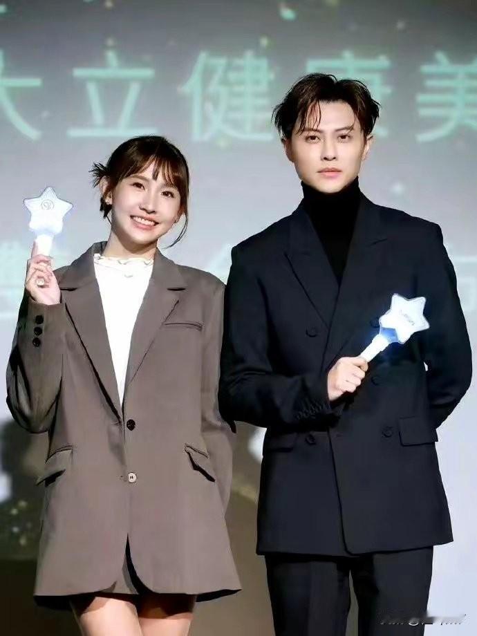 台湾男星范姜彦丰爆料棒棒堂成员王子（邱胜翊）成员插足他和粿粿的婚姻，疑似在说他的