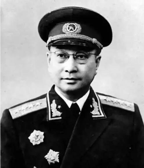 61年陈赓找到一推拿医生：过去的事由中央承担责任，你咋不来找我
“老董，中央可没