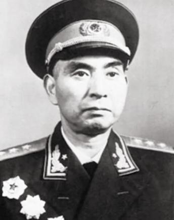 1972年，沈阳军区调来了一名副司令员，因为带个“副”字，军区个别干部根本不重视