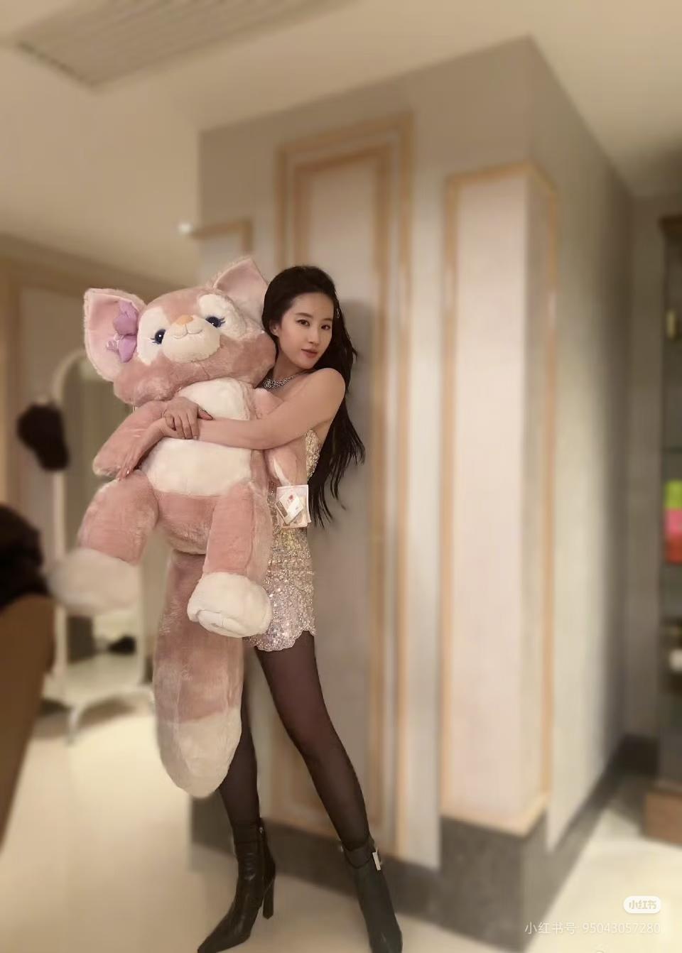 这阿狸可真幸福