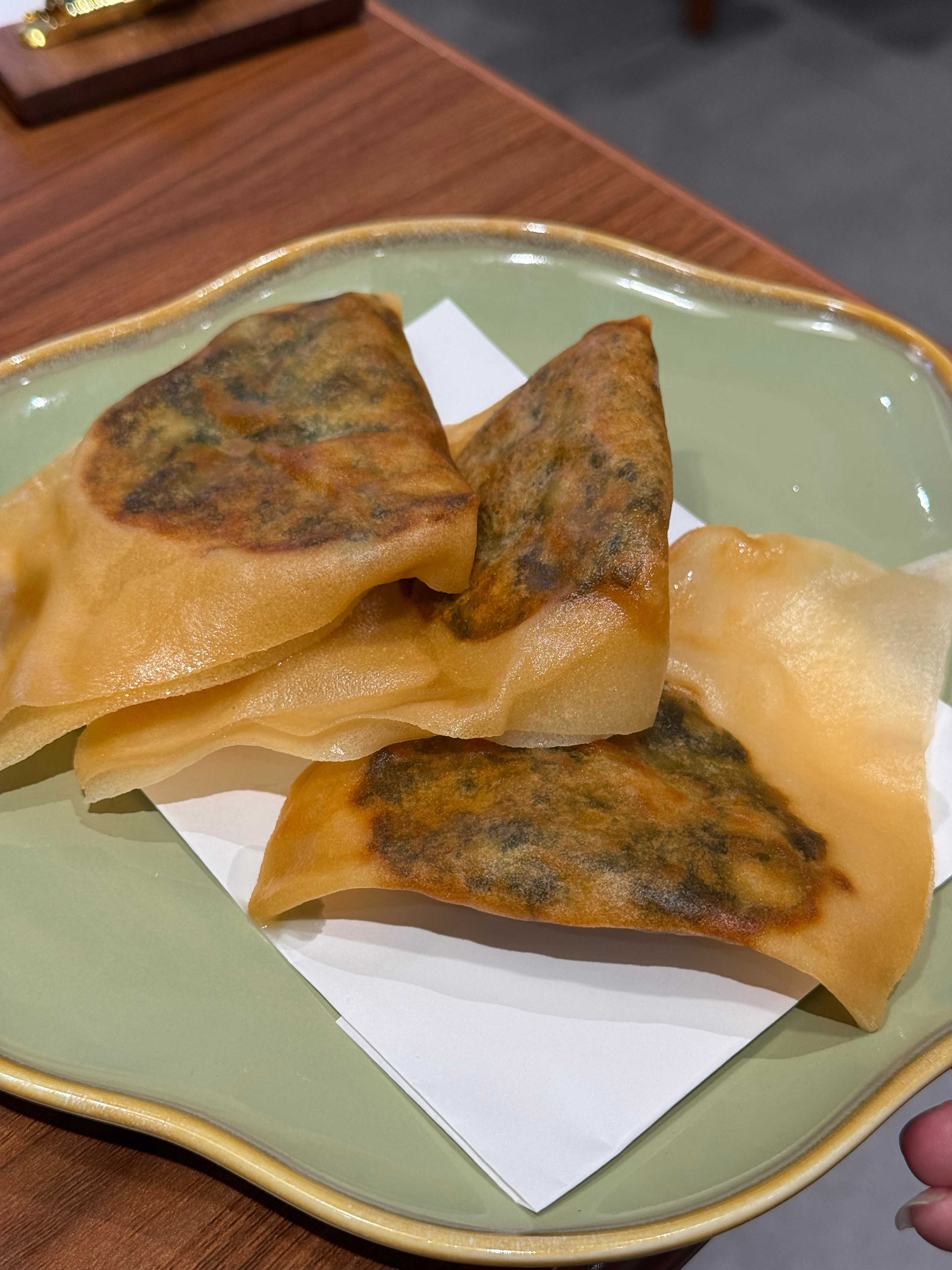 你们晚上吃什么？明天正式放假了，感觉还是更热爱工作一点