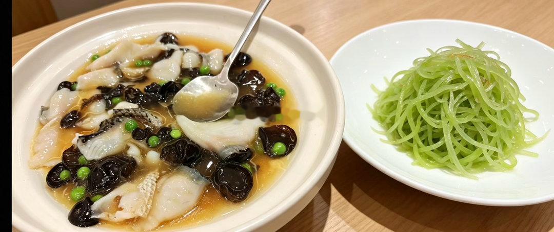 今日宵夜 | | 糟溜鱼片～凉拌莴笋丝🥢身边领导们最近都减肥，白天在公司遭大罪