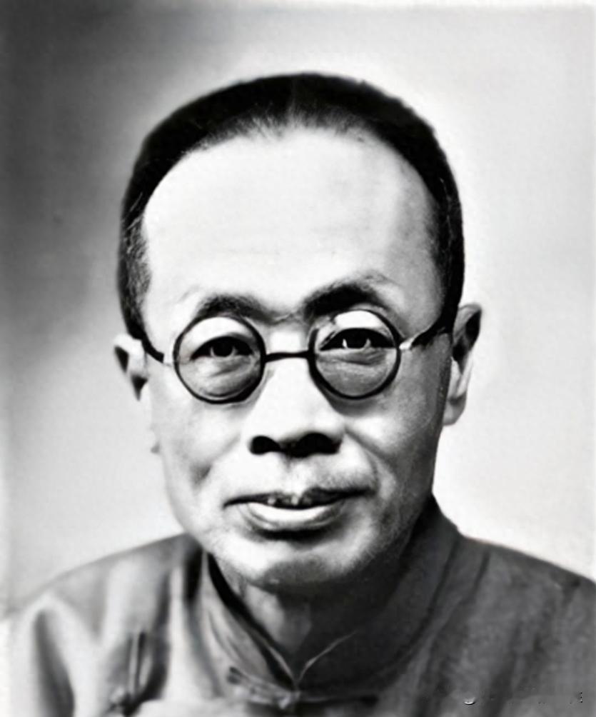 在1949年选举国家主席时毛泽东仅差一票未能全票通过，那唯一的反对票到底是谁投出