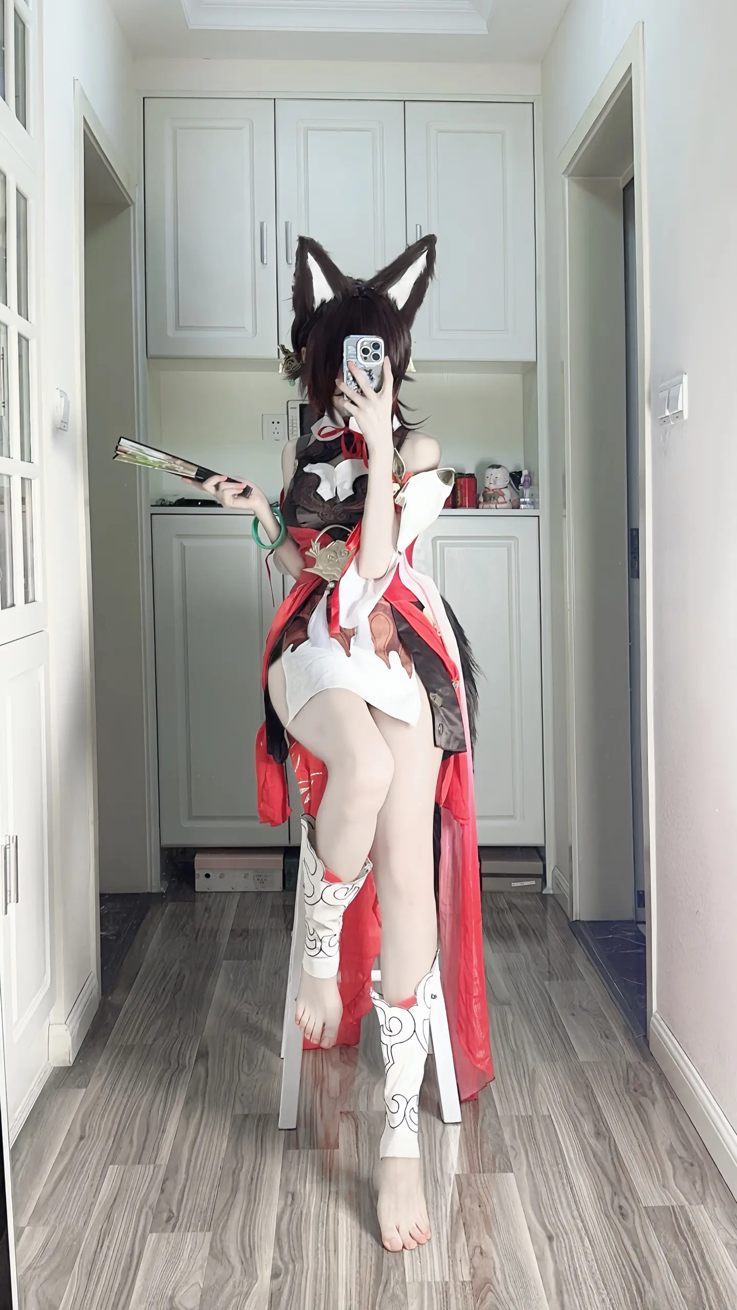 恩公身手了得。就饶了小女子吧>_<
大尾巴狐狸 还会喊恩公诶 这谁看了不迷糊 悄悄咪咪背着神子脑婆偷偷爬墙一会儿(´▽｀)