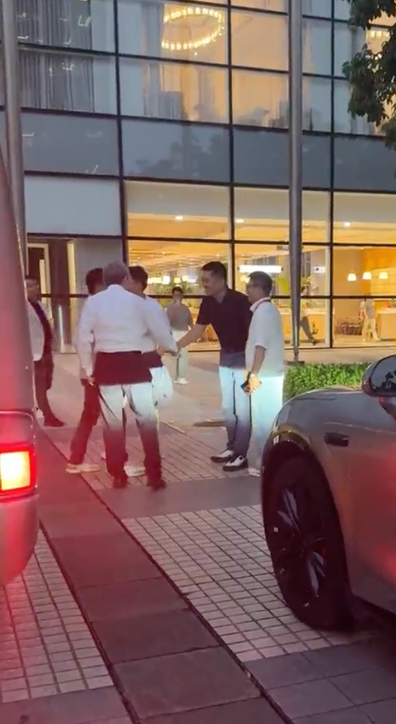 就在刚刚汽车圈又传来了新消息：奇瑞董事长尹同跃与华为常务董事、终端BG董事长余承