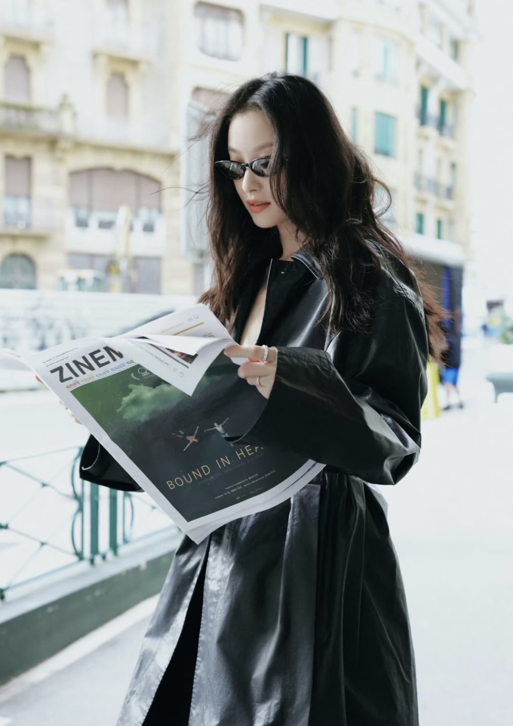 倪妮的圣塞街头图太美了吧～ ​​​
