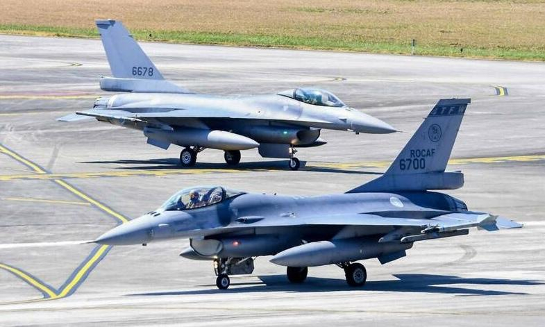 原定交付台湾省的首批2架F-16V Block 70战机，起飞后不久便因不明原因