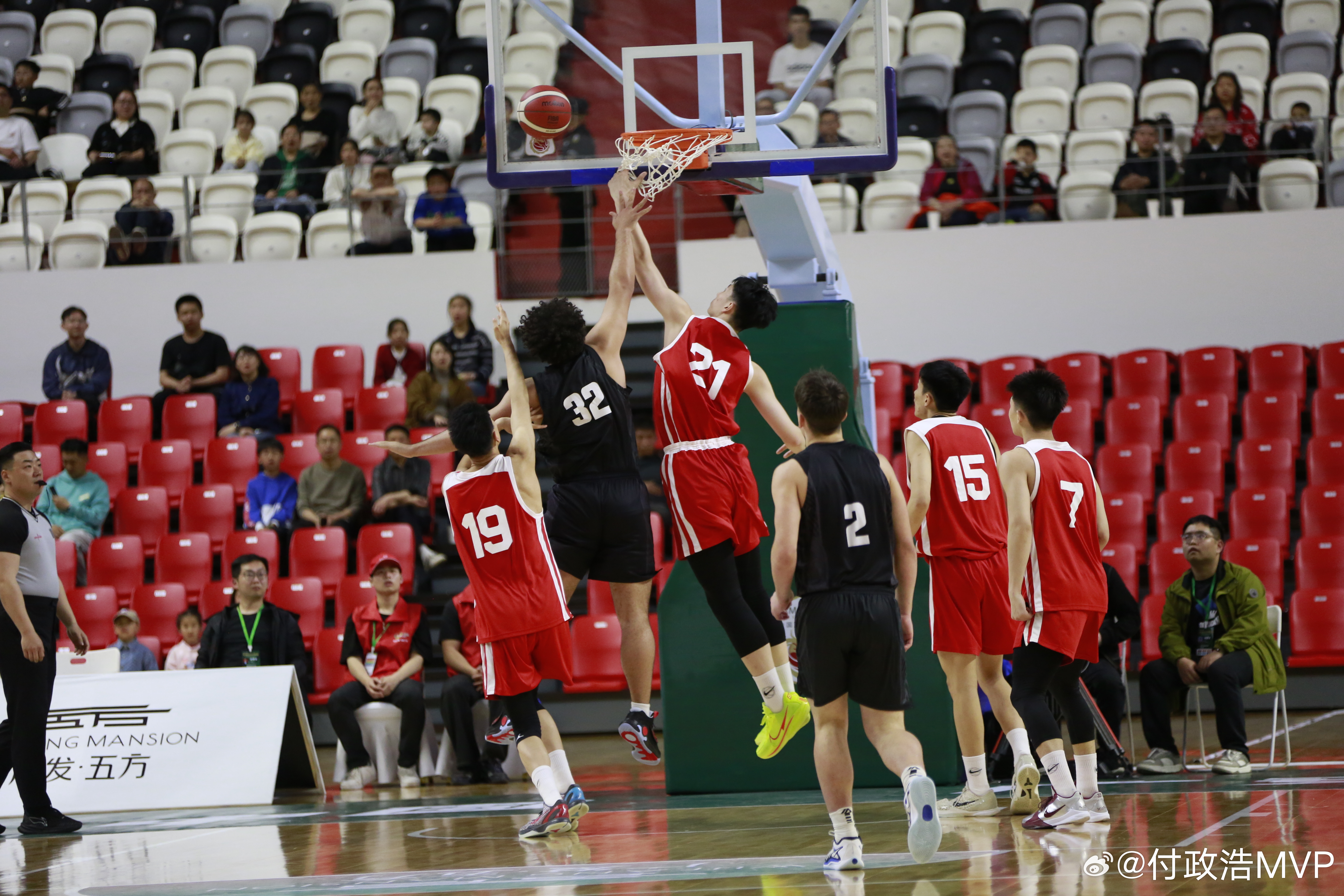 今晚，在2026年中国国青男篮热身赛第二日的比赛中，中国U18男篮以78-62战