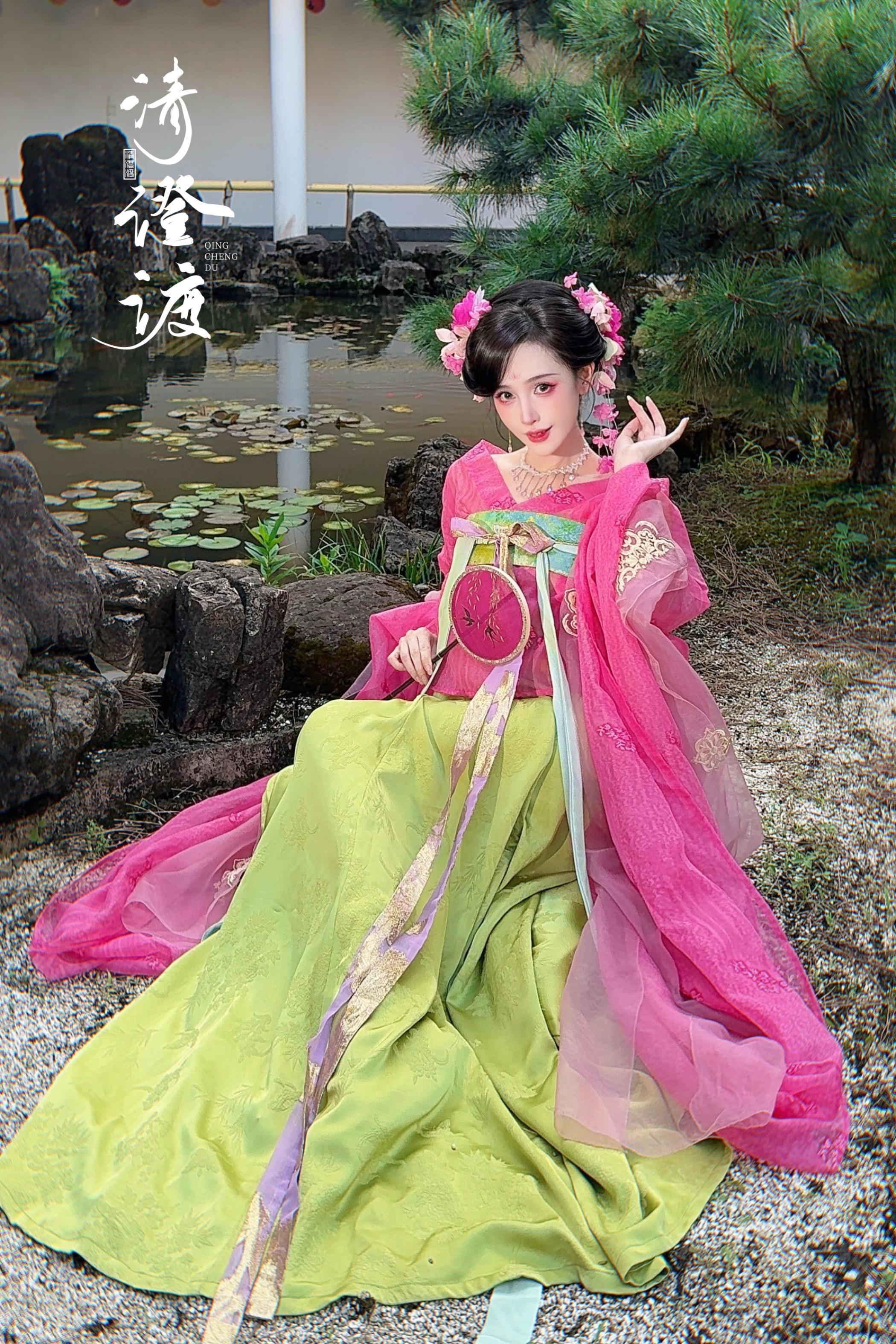 花絮也拍出了成片的味道✨。