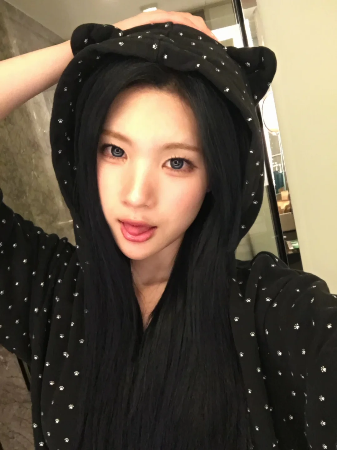 meow ,, , ,, 🐈‍