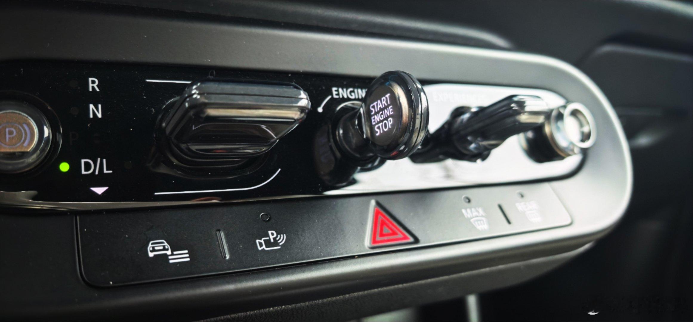 今天试了这个车，其实无关乎敞篷。本身的驾驶质感就非常好，NVH比之前改善太多。如