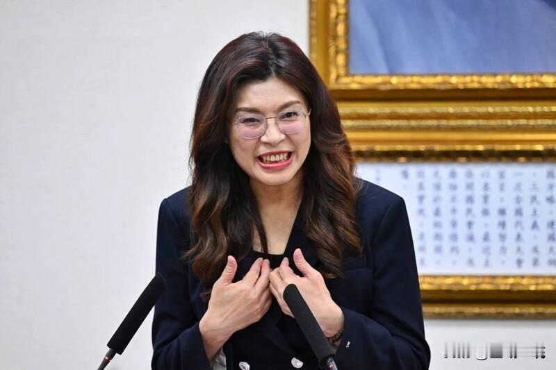 郑丽文：洪秀柱、朱立伦等前主席把国民党败光

国民党主席郑丽文今天（15日）在一