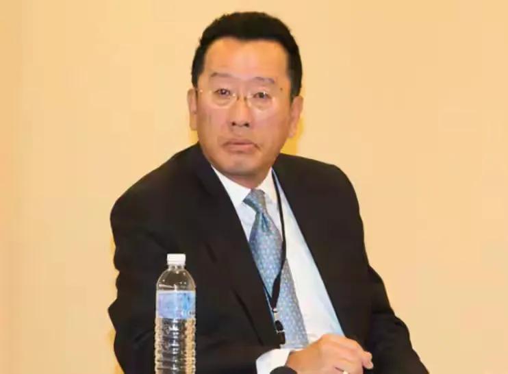 顾立雄曾叫嚣，只要大陆军队突破12海里，便可行使自卫权，岛省军队将发起反击。
 