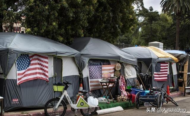 游戏血条变生存线，美国"斩杀线"为何让中国网友直呼"太真实"？
 
2025年1