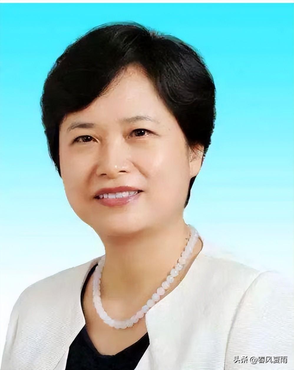 杜玲落马了，这消息在深圳官场圈子里炸开了锅。算算日子，她在深圳扎根太久了，从罗湖