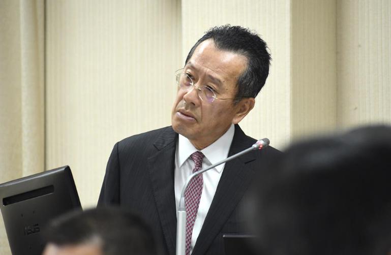 台“国防部长“顾立雄正式宣布了！
 
1月24日，针对美国参议员盖耶哥窜台，台湾