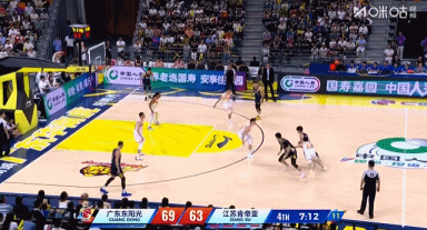 徐杰状态恢复了，崔永熙状态也恢复！

这个球是徐杰和焦泊乔想打一个一五档拆
可惜