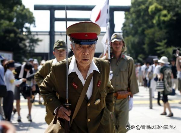 一个九十多岁的日本老兵，晚年最放不下的事是"还没跟中国打完"——他说年轻时打仗是
