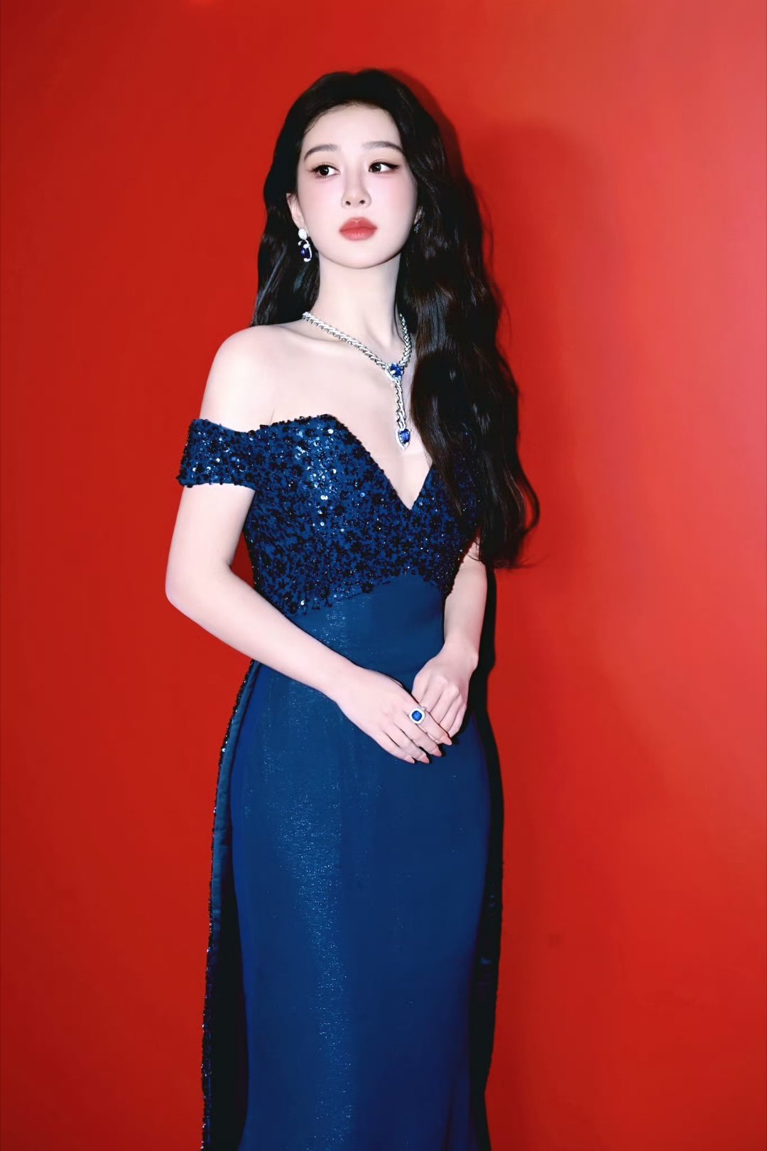 杨紫[超话] 早上好呀杨紫 你是始料不及的心动，是我唯恐不及的惊鸿。你是我绕过人