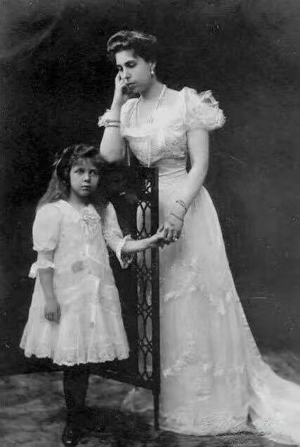 【来自投稿】黑森-莱茵河畔的维多利亚·梅丽塔大公妃和她的女儿伊丽莎白公主，190