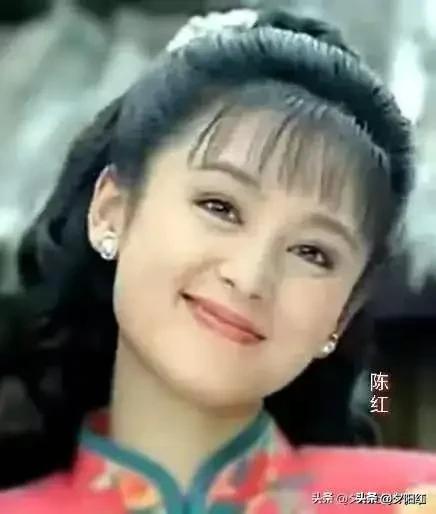经典银屏八十年代的美女大明星，个个漂亮名颜动人，在5零后人群中印象深刻，她们分别