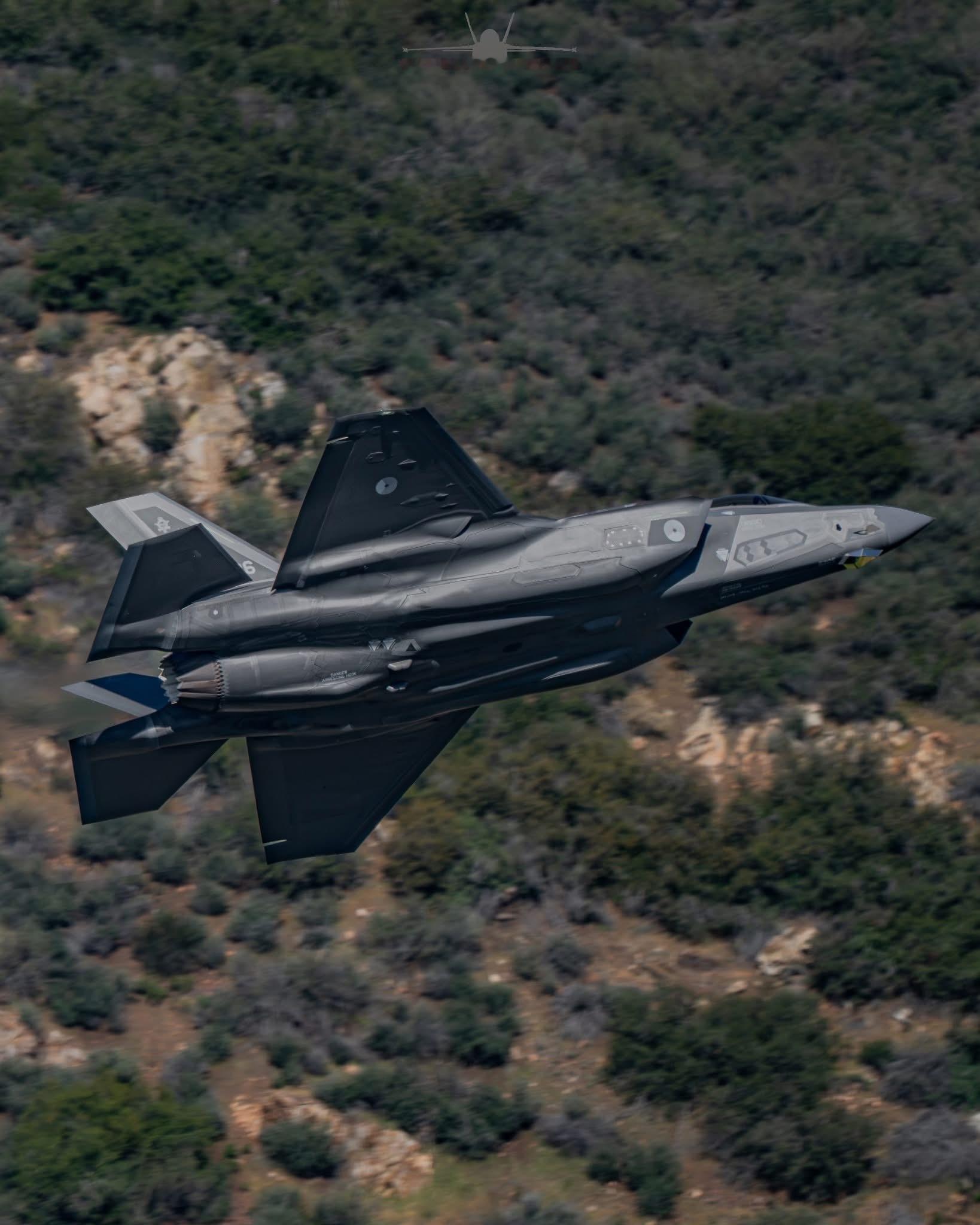 今日肥电 午安 山谷中的荷兰空军（RNLAF）F35Photo credit: 