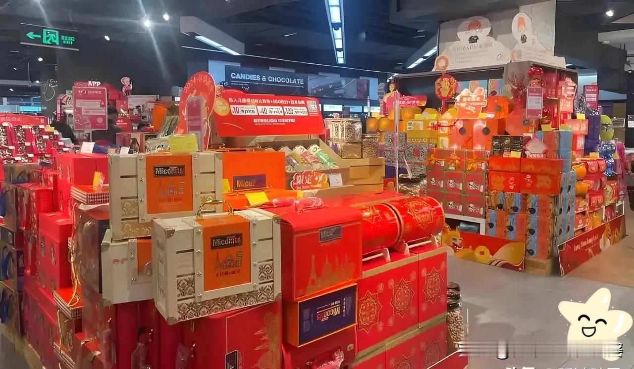 昨天回娘家，我和老公拉了满满两车年货，一上午连赶九家亲戚，最后饿着肚子才回了家。