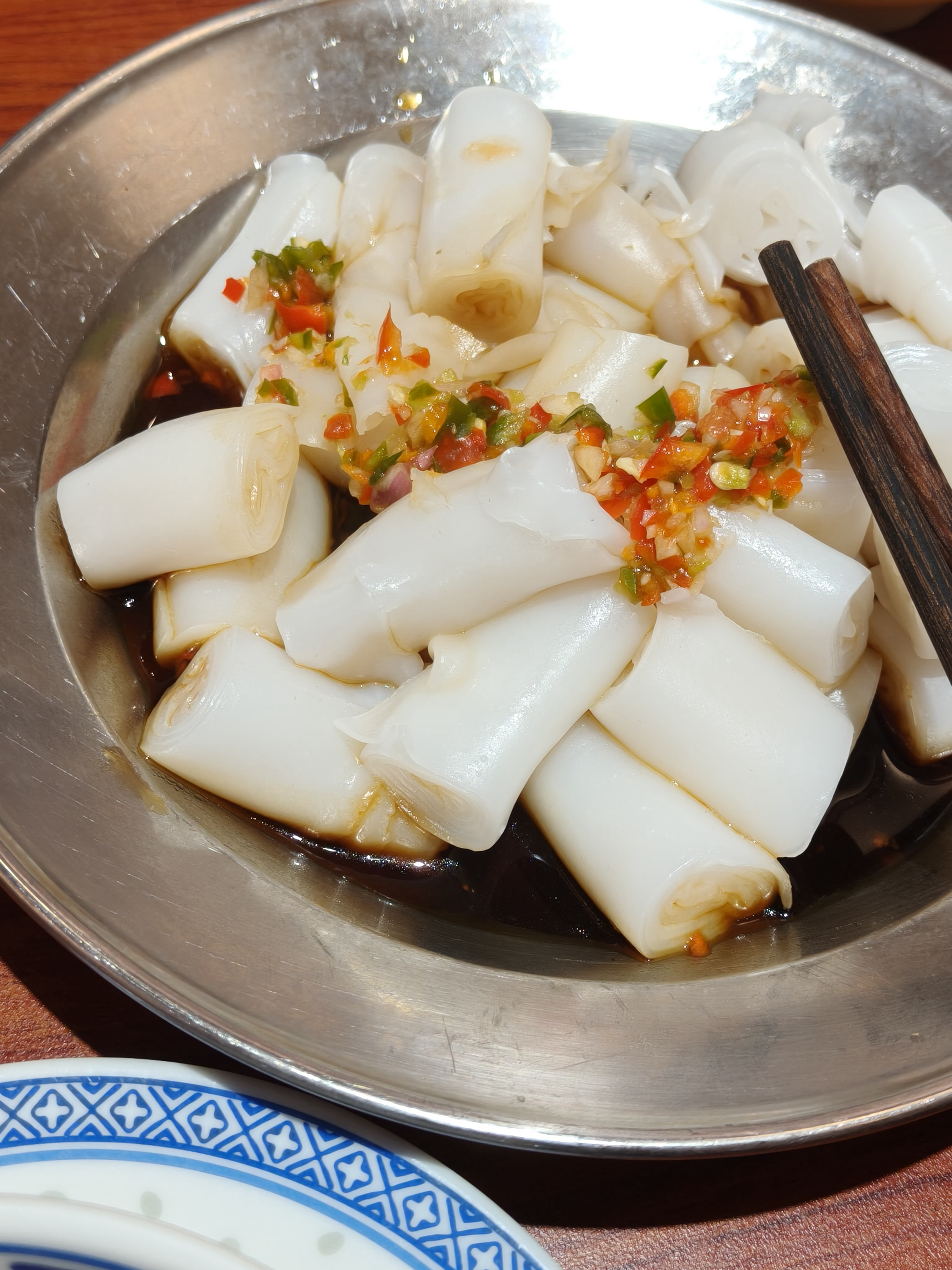 早安，吃早餐啦！蔡玉皎家的出品不错，推荐炸云吞、玉米胡萝卜玉米饺，福龟糖水！大家