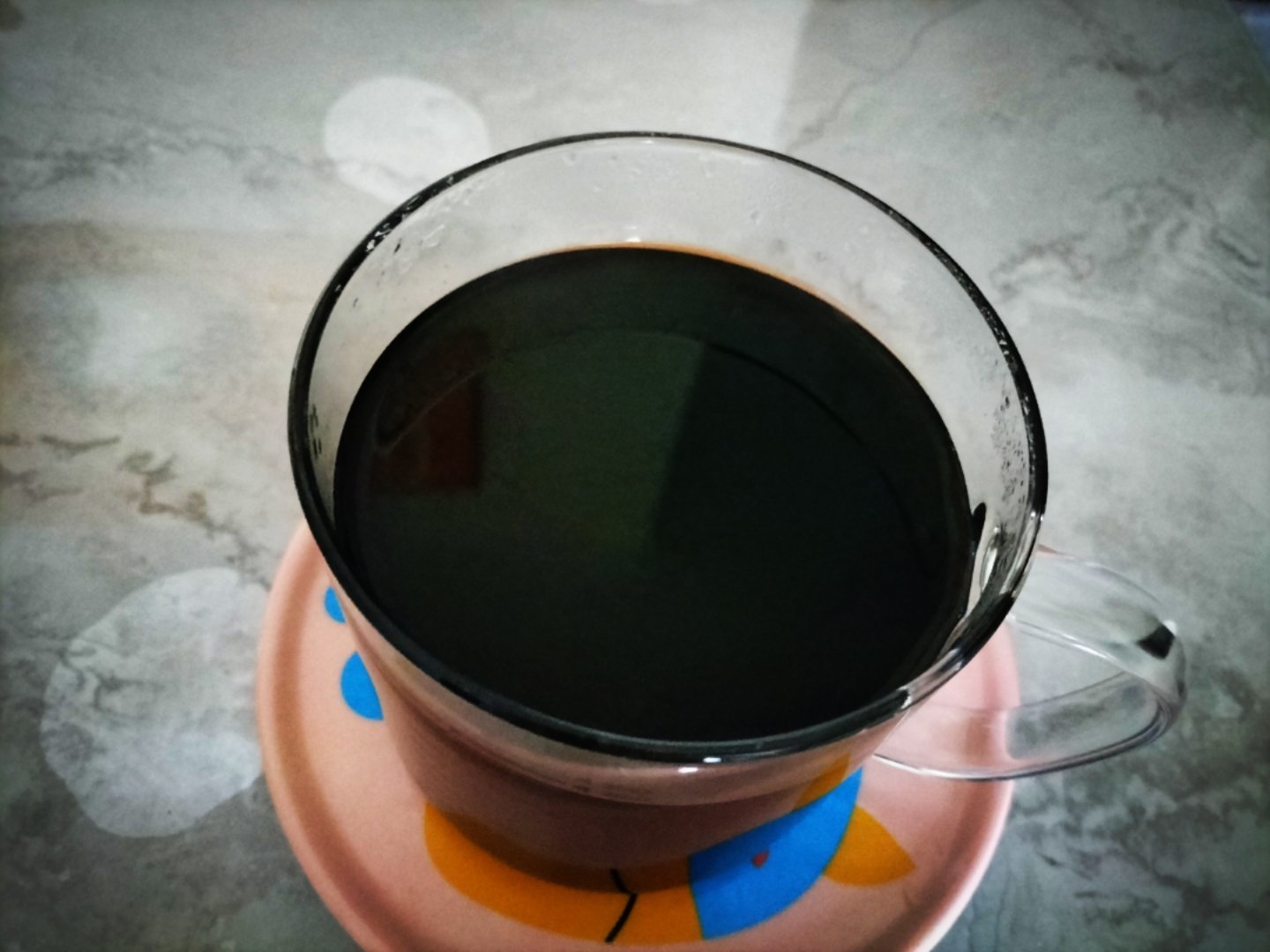 像吃的狗饭，我看养狗的网友就是这么给狗配饭的，而且狗的饭比我的还丰富多彩。除了我