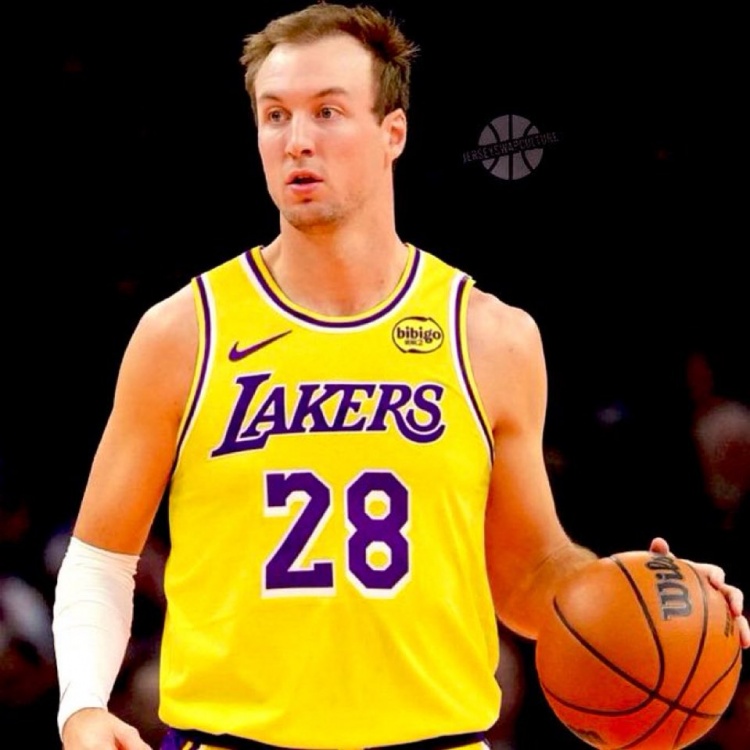 雷迪克希望自己多出手？肯纳德：我乐意执行 湖人有出色的传球手