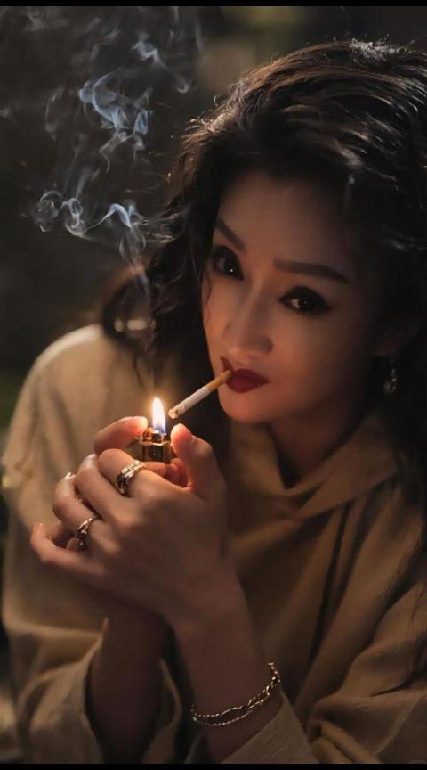 一路走过来谈何容易，被上了一课又一课，断我纯真，杀我幼稚，磨我心智，练我筋骨……