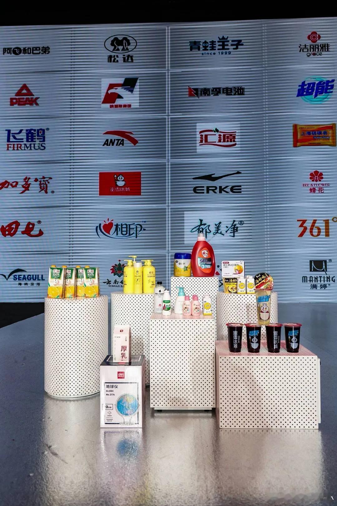 奢侈品市值蒸发2510亿！真正变的，不是市场，是中国消费者
 
今年欧洲六大奢侈