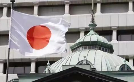 明明是日本入侵中国，给中国造成了巨大的伤害，可是日本人却普遍反华。原因并不复杂，