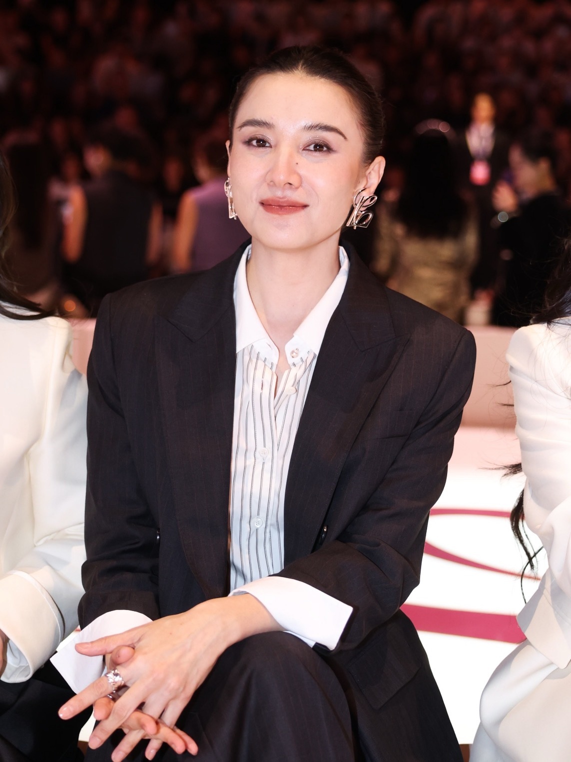 宋佳张柏芝同框看秀两位女神的状态都太好了 岁月不负美人 ​​​