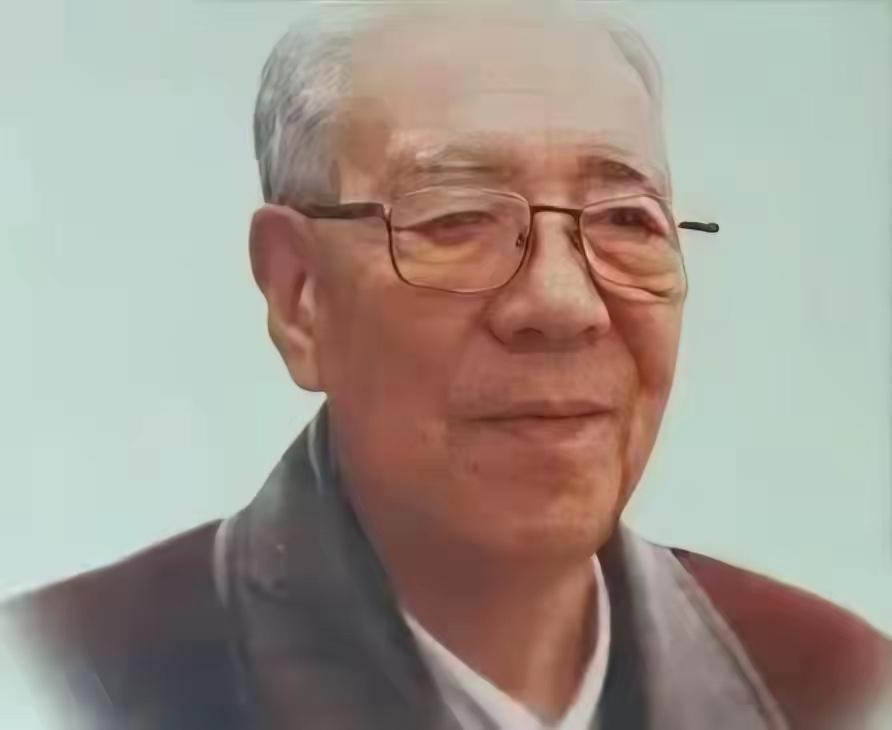 他是陕甘红军创建人之一，刘志丹战友，陕北出身的老革命。曾经参加开国大典，担任了甘