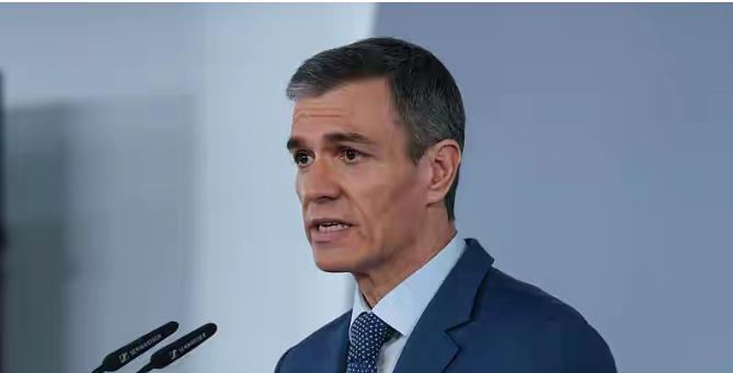 西班牙彻底撕破脸！桑切斯直接点名内塔尼亚胡：别以为没人敢治你 
 
就在全世界都