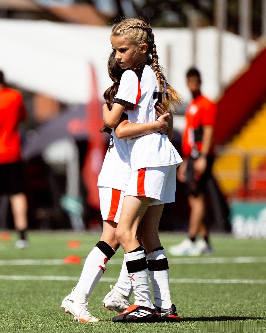 2026米兰杯❤️🖤一场精彩的活动，汇聚了团队精神、梦想追求与团结力量🫂AC