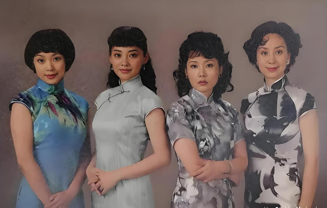 许多影迷都看过谢晋在1964年拍摄的、将越剧与电影艺术结合的经典电影《舞台姐妹》