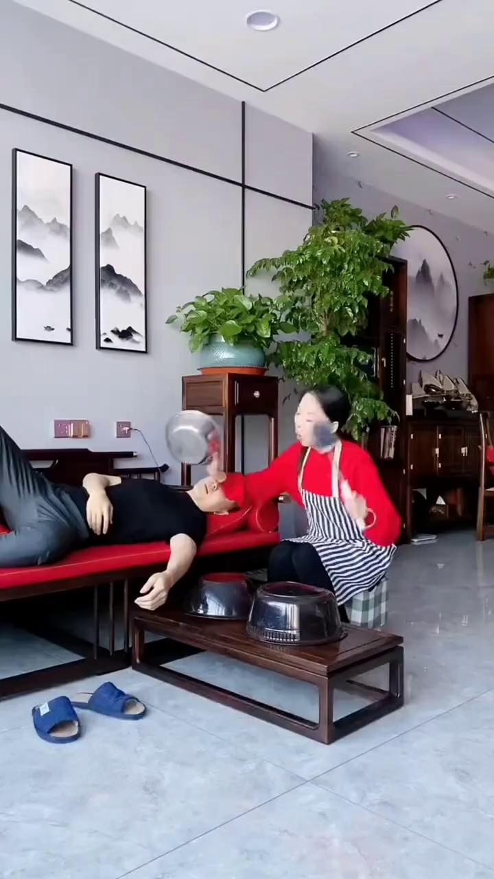 我想要带你去浪漫的土耳其，然后一起去东京和巴黎。