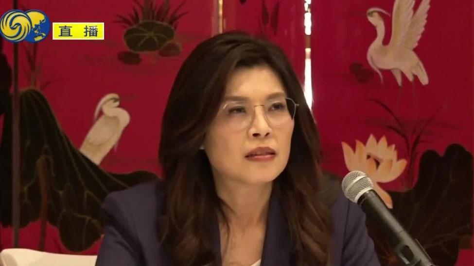 真是活见鬼了！带着大陆“十项新政”大礼包返台的郑丽文，民调居然跌到谷底仅剩23.