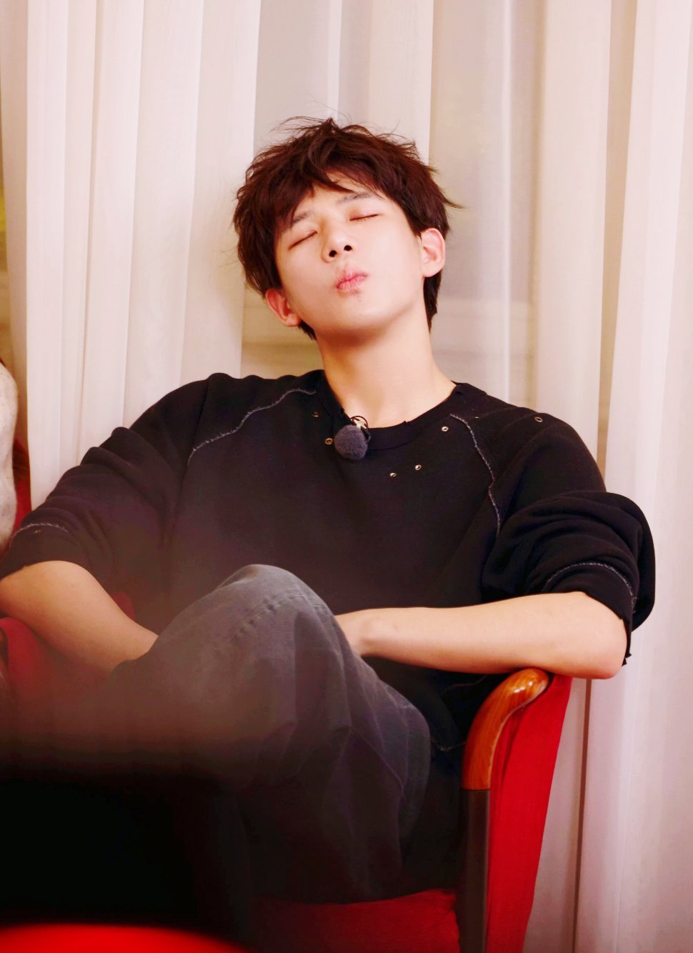 王安宇季清和  王安宇 不是在最好的时光遇见你了，是遇见了你，才有最好的时光！