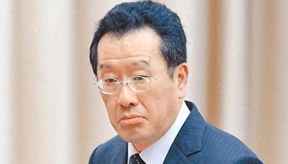 顾立雄又把“海警拦检”和“台军反封锁”捆在一起谈，还拉上日本商船当道具。2024