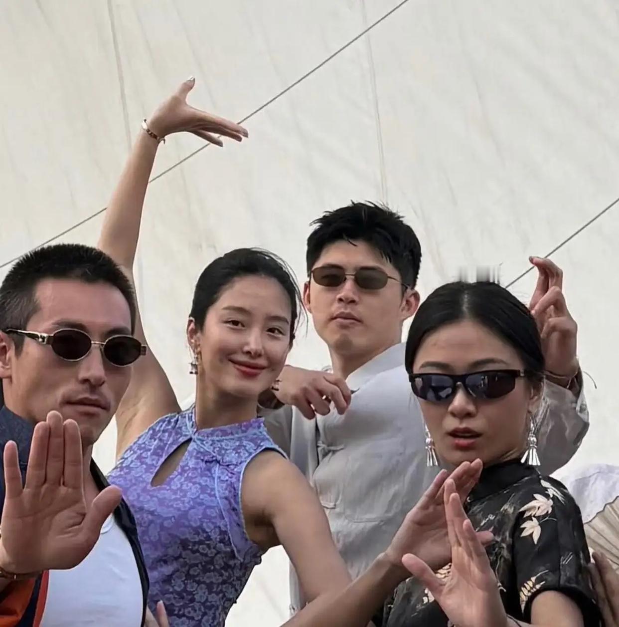 杨采钰的老公张向荣不止长得帅，而且还年轻，网友爆料他是97年的，比杨采钰还小5岁