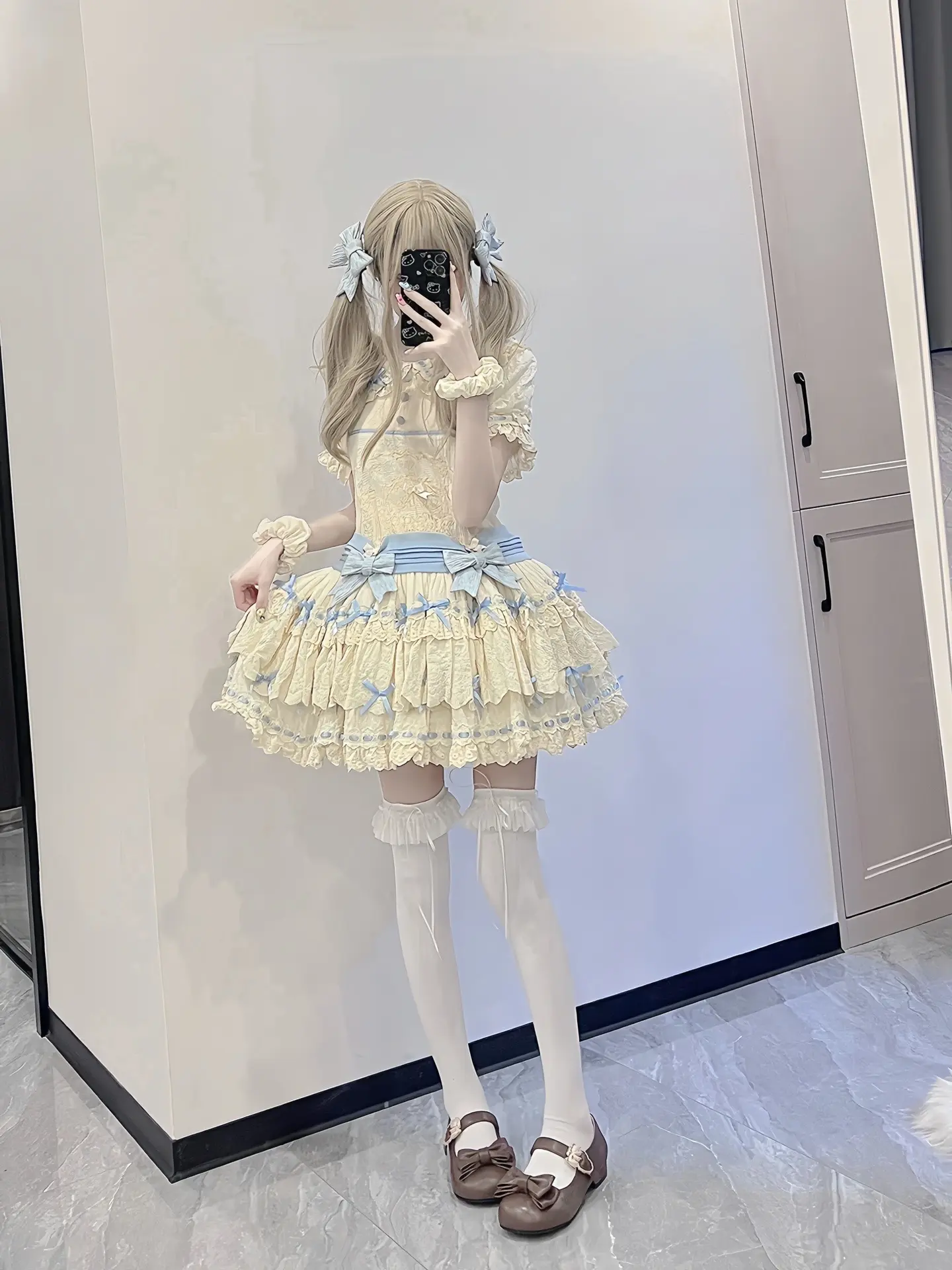 明明就是我更可爱 你不许跟别人聊天了